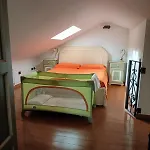 Un Passo Dal Mare E Dalla Citta.